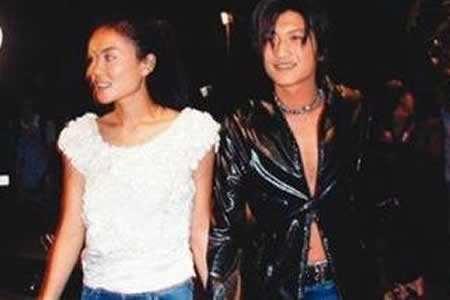 谢霆锋王菲圈内爆料,揭秘娱乐圈的甜蜜与苦涩 第2张 谢霆锋王菲圈内爆料,揭秘娱乐圈的甜蜜与苦涩 第2张