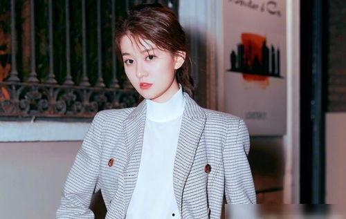 圈内爆料乔欣霍启刚,豪门与青春的跨界邂逅 第2张 圈内爆料乔欣霍启刚,豪门与青春的跨界邂逅 第2张